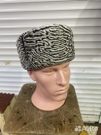 Ушанки из элитного каракуля