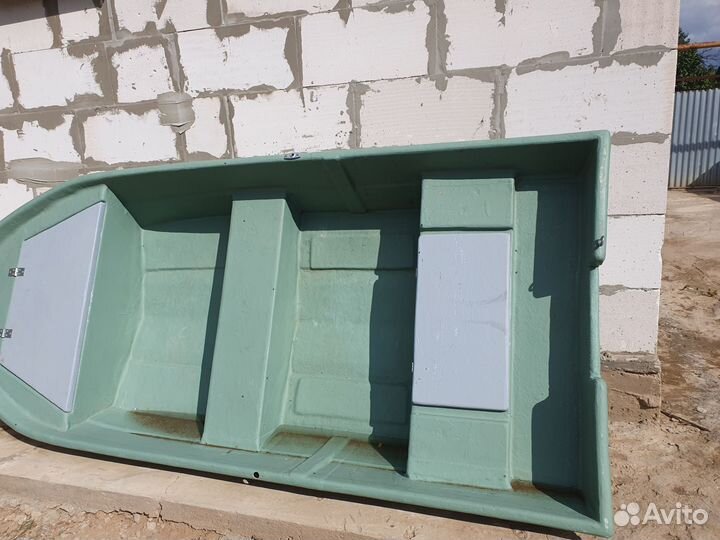 Лодка пластик