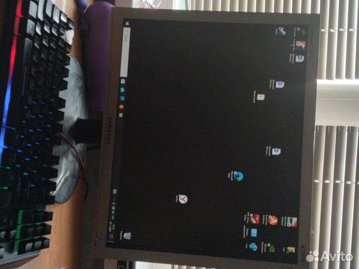 Монитор Samsung 50000:1