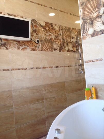 Дом 455 м² на участке 5 сот.