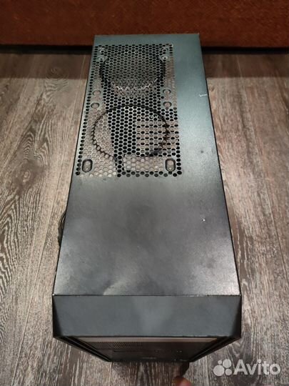 2 Корпуса для пк компьютера (нет боковой крышки)