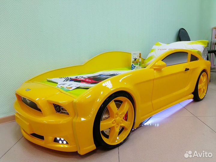 Кровать машина