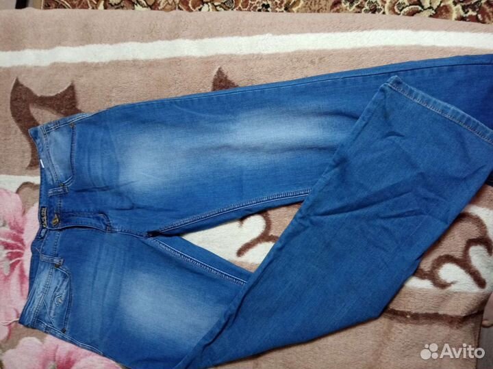 Джинсы мужские