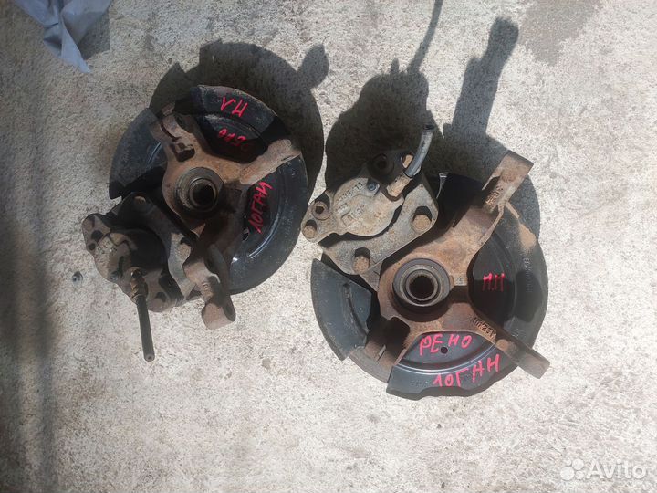 Поворотный кулак Renault Logan 1