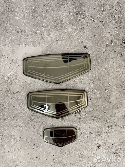 Эмблема Шильдик Накладка Geely Emgrand EC7 2013г