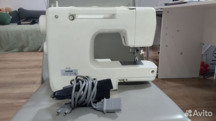 Швейная машинка Brother XR-35