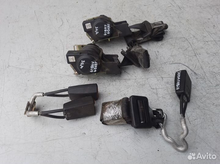 Задние ремни безопасности Шкода Фабия