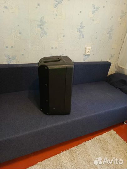 Активные колонки rcf