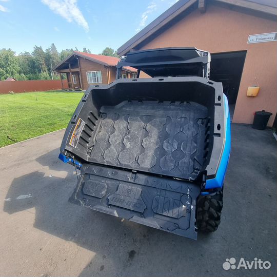 Квадроцикл Brp Can-am Commander MAX XT 1000R