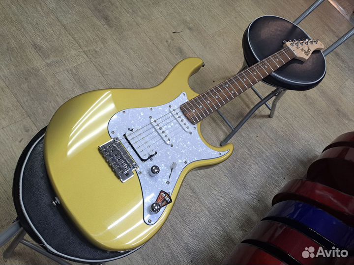 Электрогитара стратокастер Cort G250 Gold