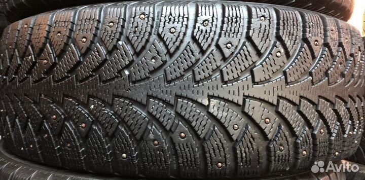Nokian Tyres Hakkapeliitta 4 215/60 R16