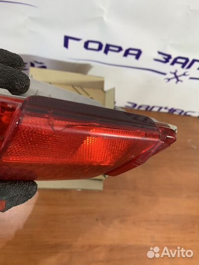 Фонарь бампер левый Toyota Land Cruiser 2015