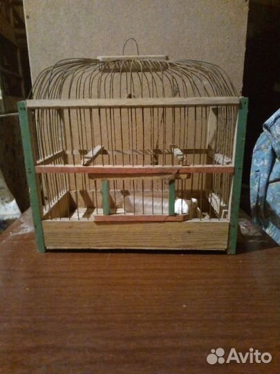 Клетки для птиц деревянные