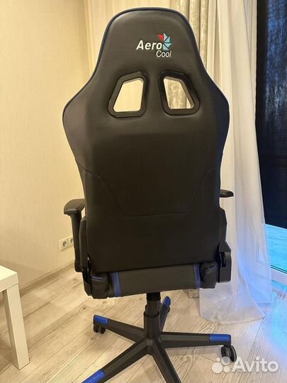 Компьютерное кресло