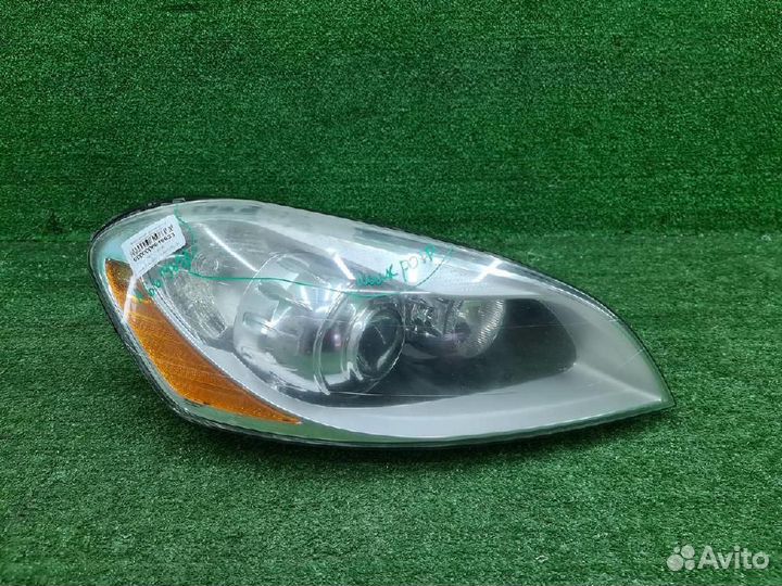 Фара правая Volvo XC60