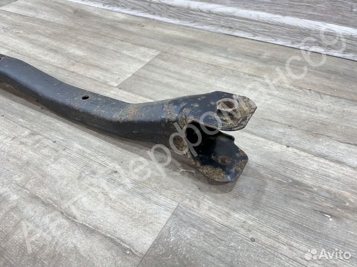 Рычаг задний продольный левый Pajero 3 4 / Montero