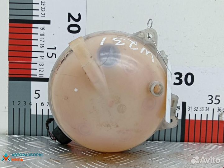 Бачок расширительный Volkswagen Passat CC 2009