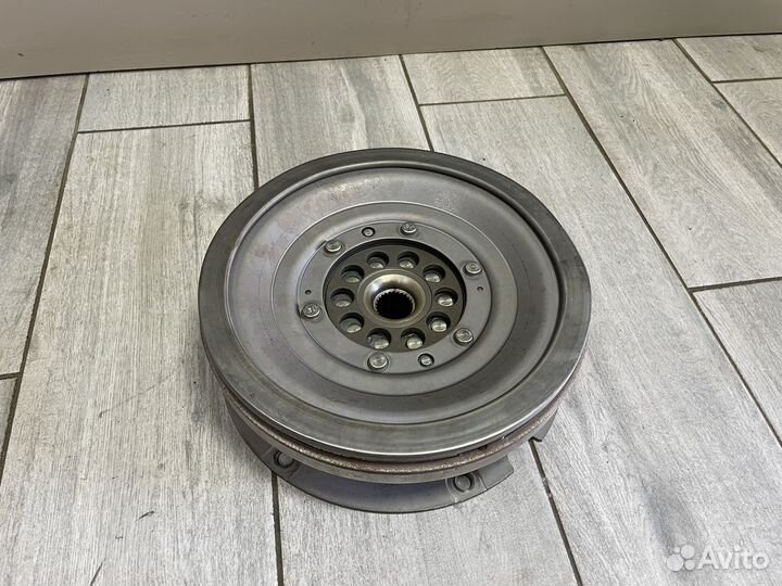 Маховик 0B5105317J Ауди А4 А5 А6 А7