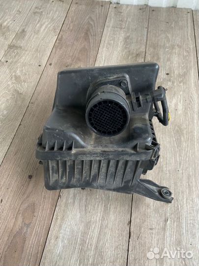 Корпус воздушного фильтра Kia Sorento BL D4CB 2008