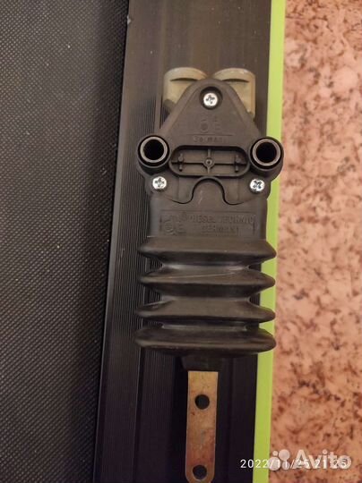 Кран уровня пола кабины