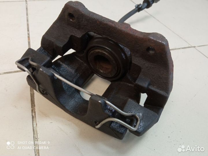 Суппорт тормозной задний правый Volvo S80