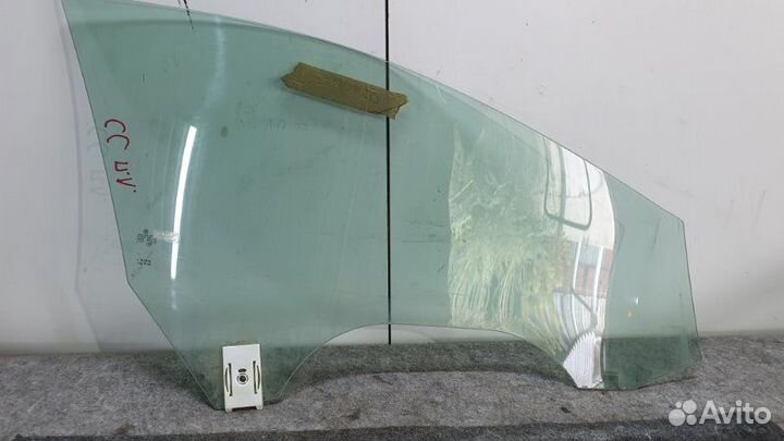 Стекло двери переднее левое Volkswagen Passat Cc