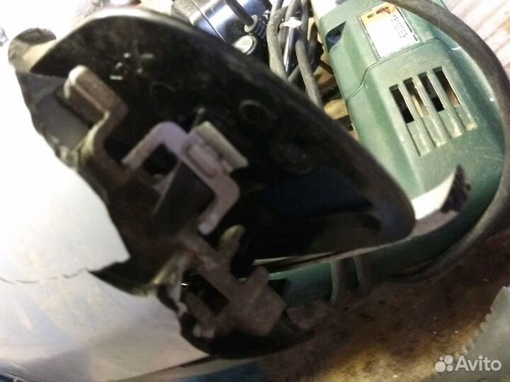 Зеркало левое продам