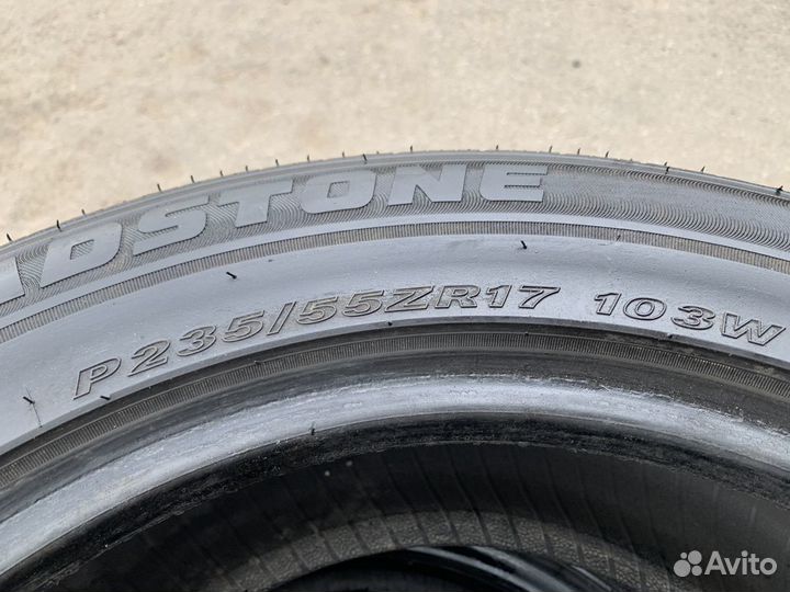 Roadstone N'Fera AU5 235/55 R17 103W