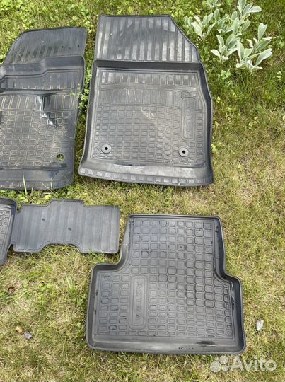 Комплект резиновых ковриков Opel Astra J gts