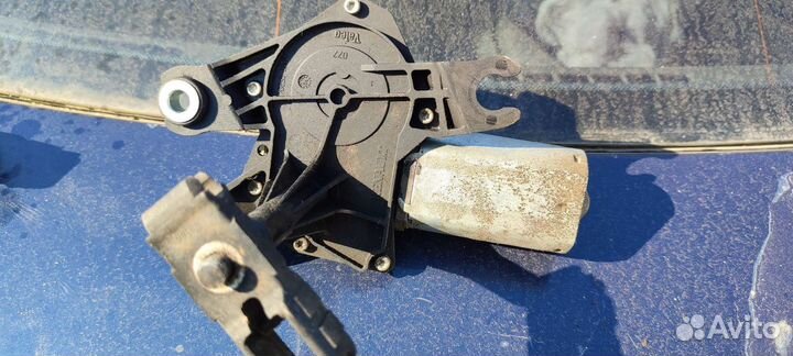 Моторчик заднего дворника renault laguna2