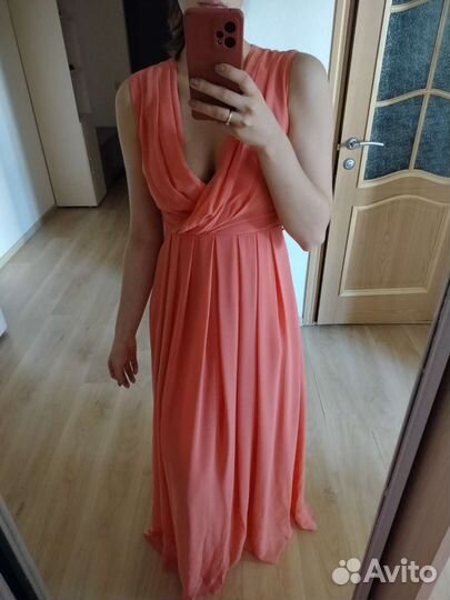 Вечернее платье в пол 42