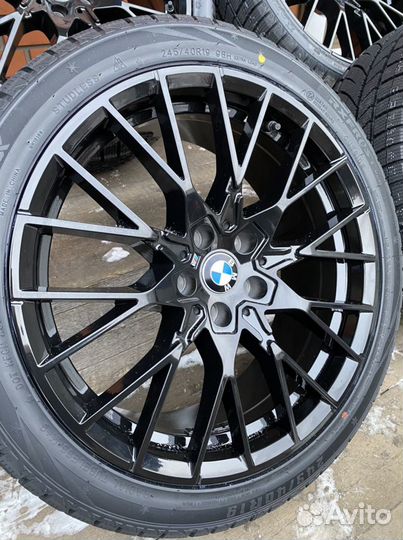 R19 Royal Black Royal Winter UHP 245/40, PCD 5x112 DIA 66.6