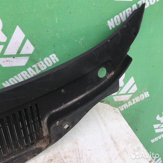 Решетка стеклоочистителя Фиат Пунто 176