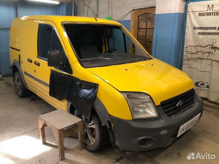 Стекло лобовое Ford Transit connect / Tourneo