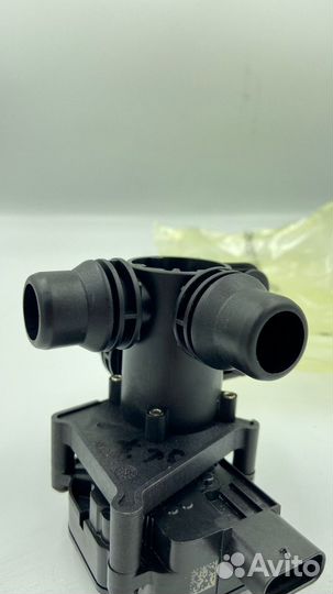 Клапан системы охлаждения Mercedes A0005061500