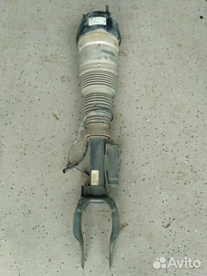 Пневмостойка передняя левая Mercedes GLE 166 GLE 4