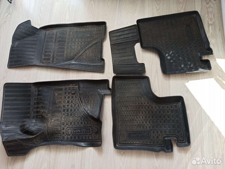 Коврики резиновые на Нива Шевроле