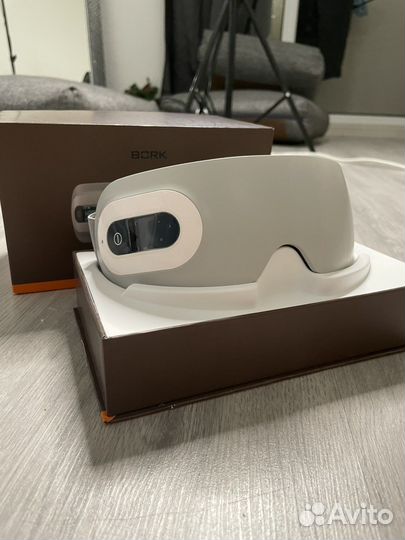 Масажер для глаз bork