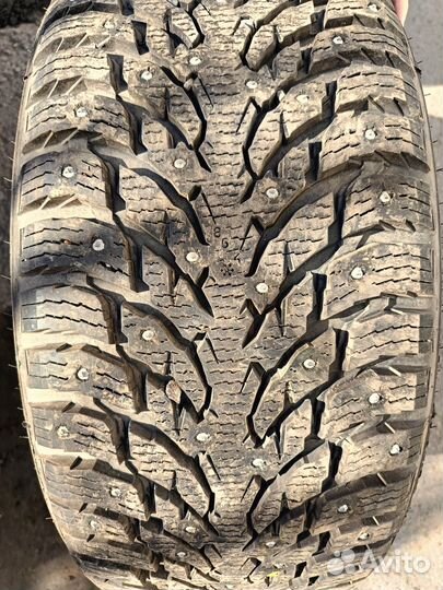 Nokian Tyres Hakkapeliitta 9 SUV 275/45 R20 110T