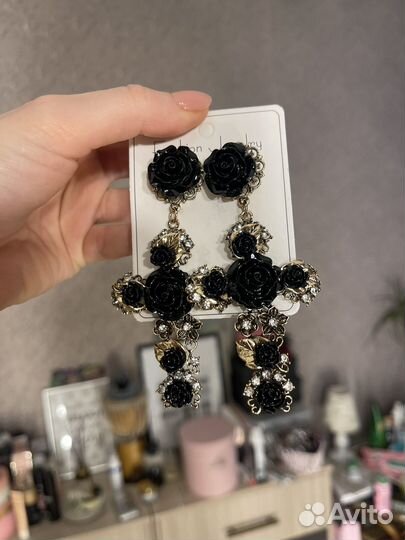 Серьги кресты с розами