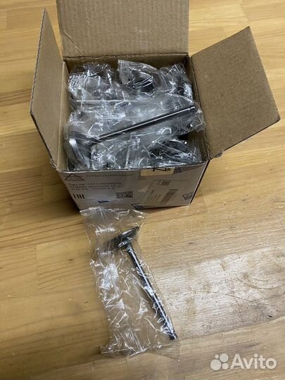 Клапан впускной 2UZ-FE 4,7 L