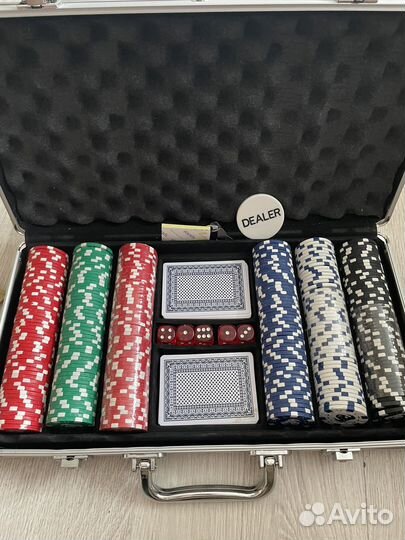Покерный набор 300 фишек