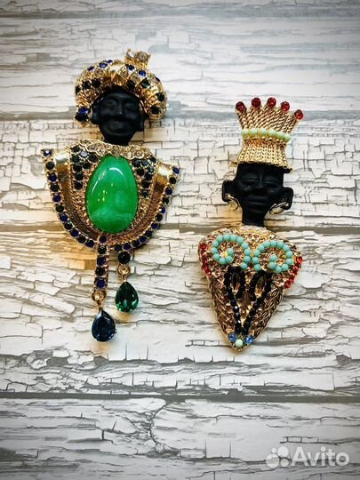 Брошки Африка