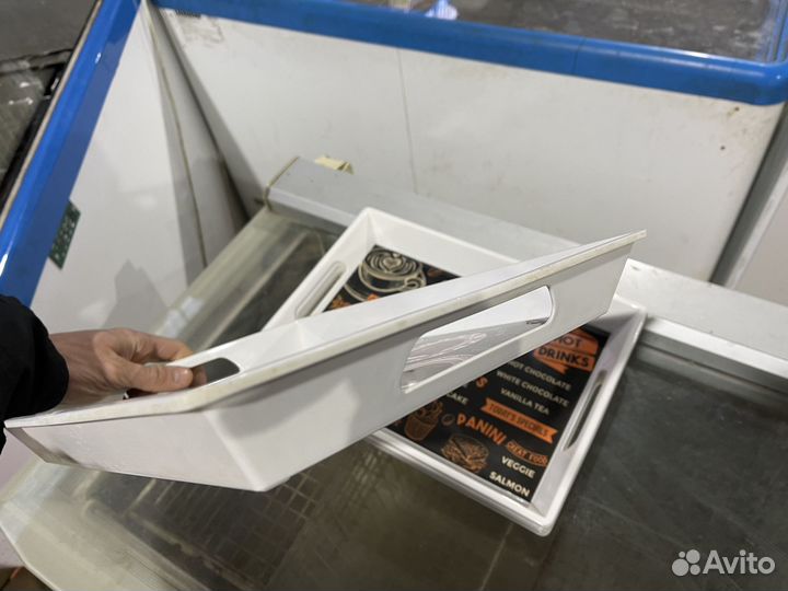 Поднос пластиковый с ручками 39/28 см