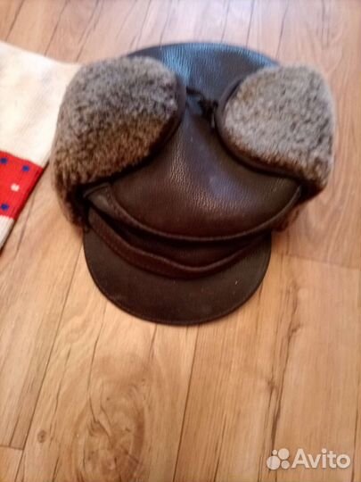 Мужская кожаная кепка