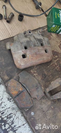 Суппорт тормозной Транзит 90 года