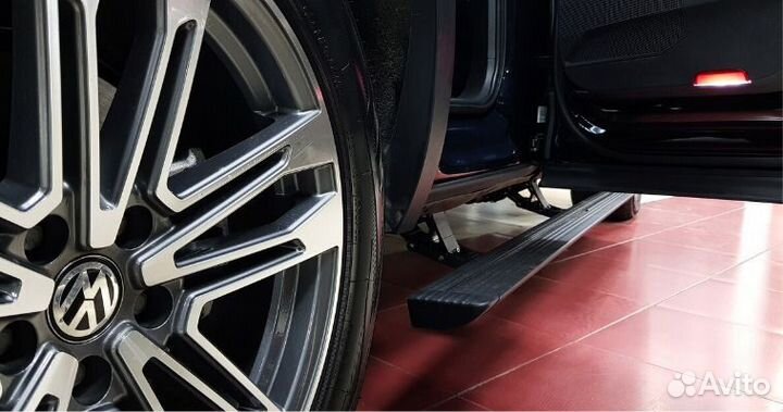 Выдвижные пороги Volkswagen Touareg