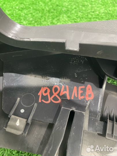 Консоль кпп Volkswagen Scirocco CAV 2010