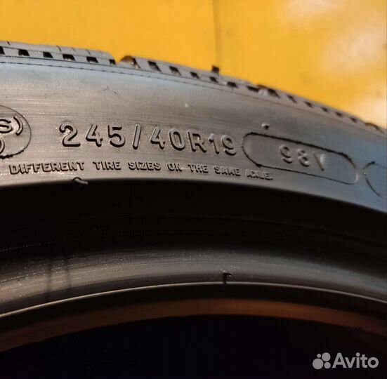 Michelin Pilot Alpin PA4 245/40 R19 98V