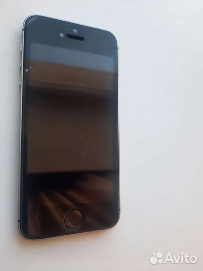 Телефон iPhone 5s